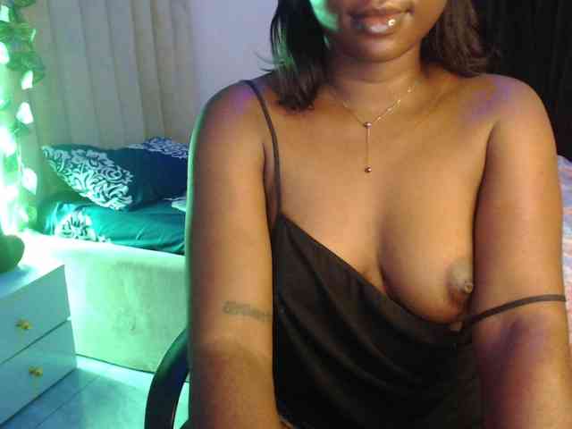 Mia-boobs