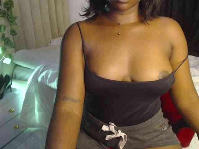 mia-boobs webcam