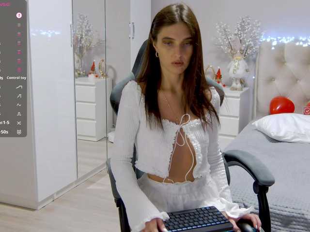 Lisa666-2's BongaCams show and profile