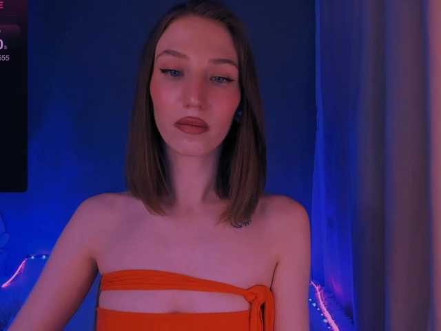 ellaamber's BongaCams show and profile