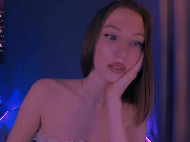 ellaamber's BongaCams show and profile