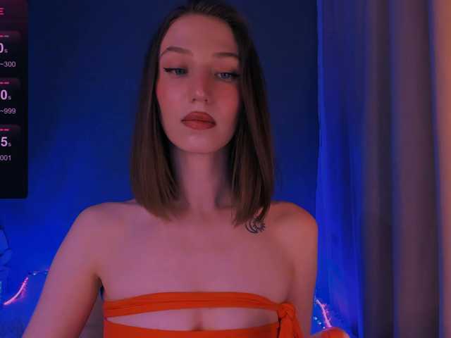 ellaamber's BongaCams show and profile