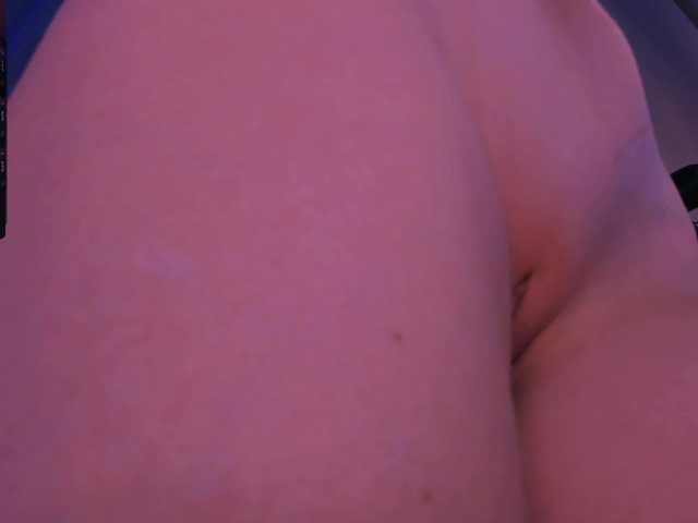 ellaamber's BongaCams show and profile