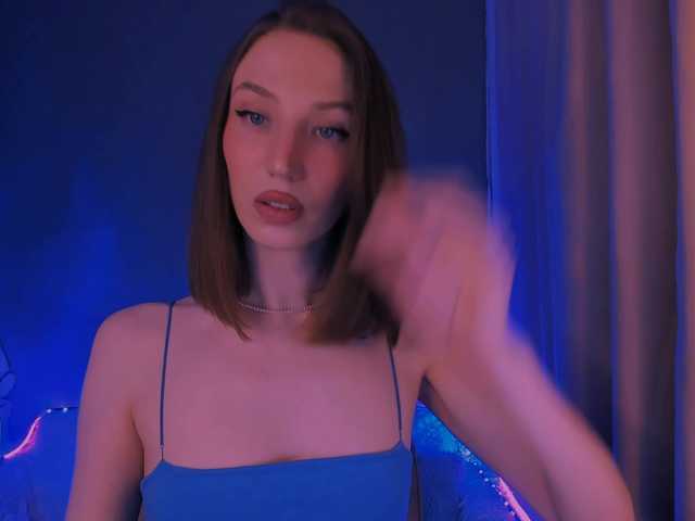 ellaamber live cam profile