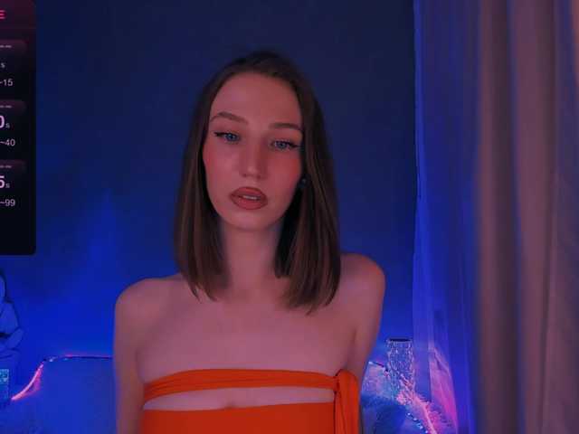 ellaamber's BongaCams show and profile