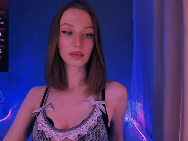 ellaamber's BongaCams show and profile