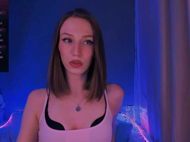 ellaamber's BongaCams show and profile
