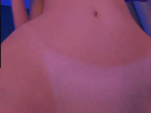 ellaamber's BongaCams show and profile