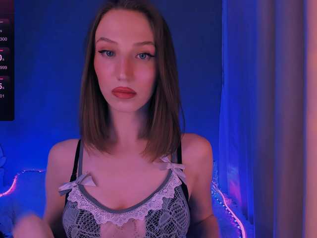 ellaamber's BongaCams show and profile