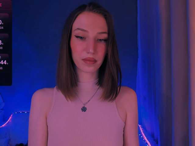ellaamber live cam profile