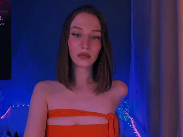 ellaamber's BongaCams show and profile