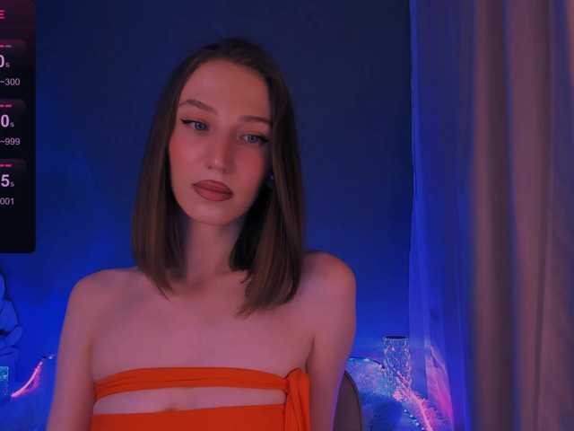 ellaamber's BongaCams show and profile