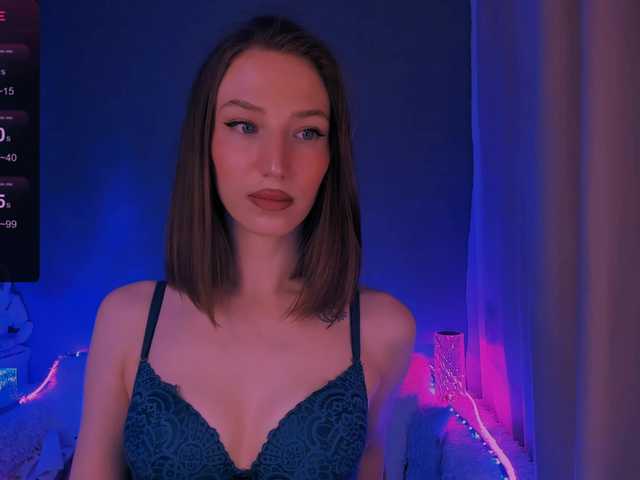 ellaamber Live Cam on BongaCams