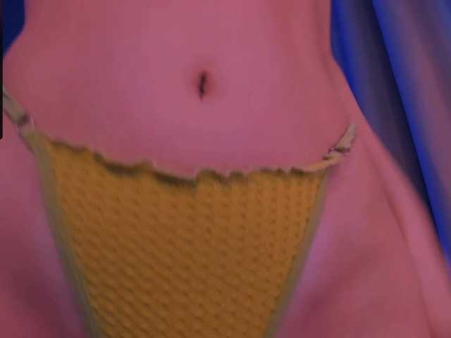 ellaamber's BongaCams show and profile