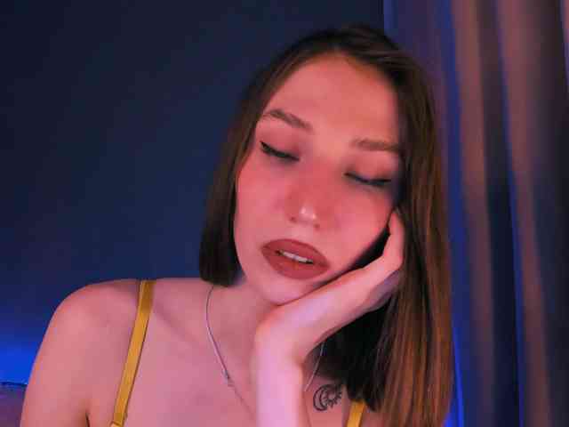 ellaamber webcam