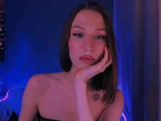 ellaamber Live Webcam on BongaCams