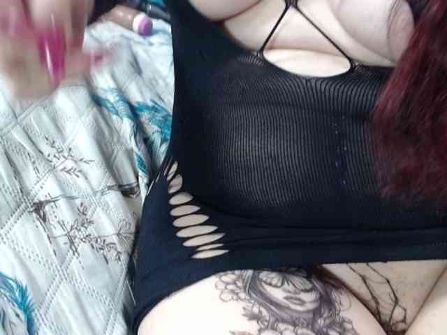 Lucy-mature Live Webcam on BongaCams