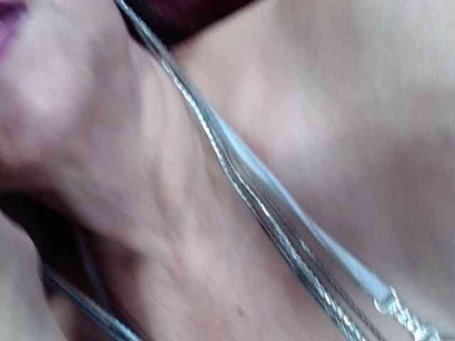 Lucy-mature webcam