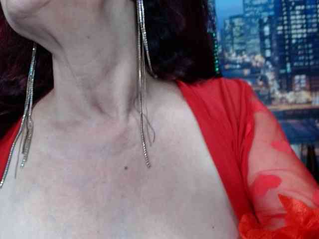 Lucy-mature Live Webcam on BongaCams