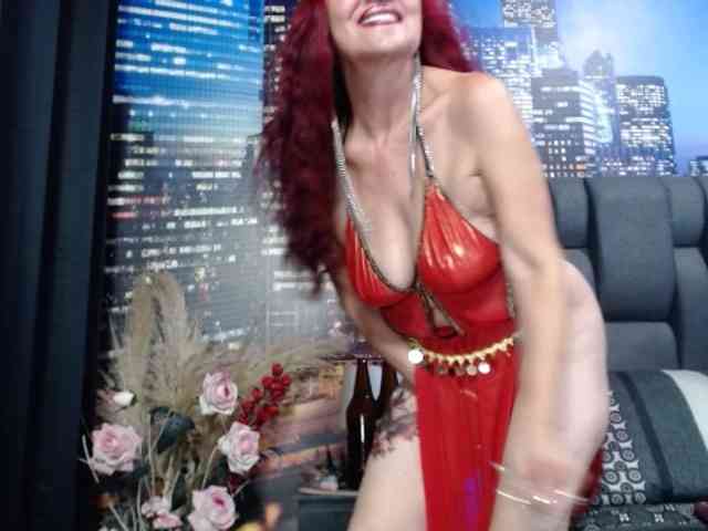 Lucy-mature Live Webcam on BongaCams