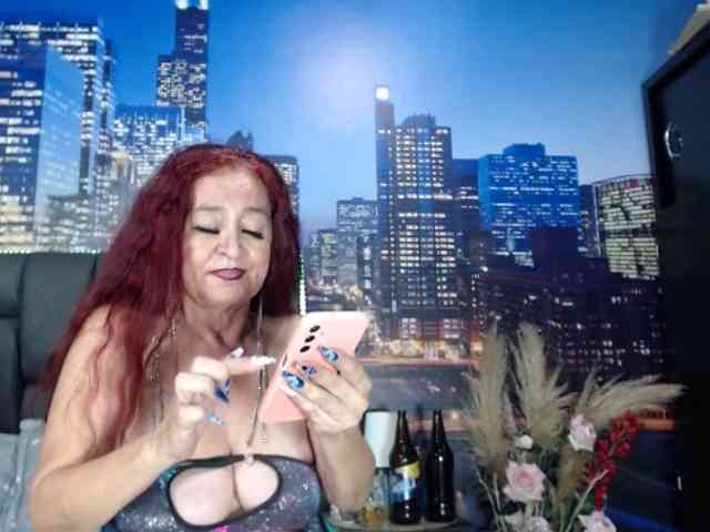 Lucy-mature Lucy-mature