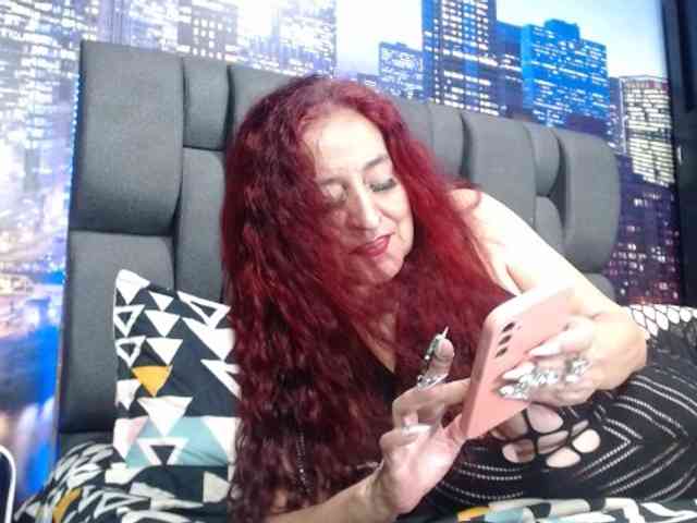 Lucy-mature Lucy-mature