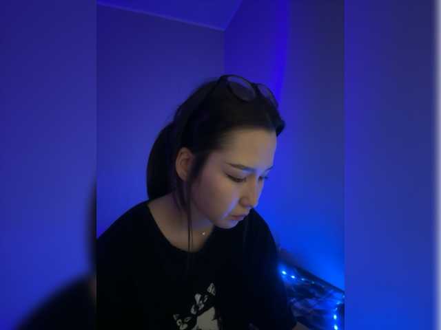 Offline karvvva on BongaCams