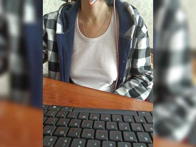 Olik-Pisa's BongaCams show and profile