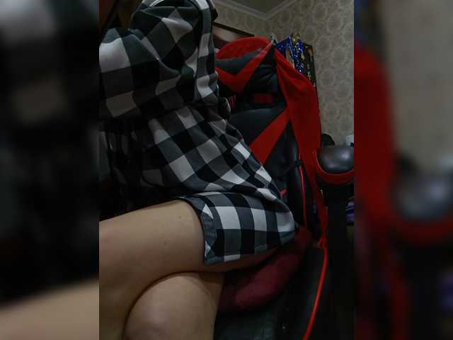 Olik-Pisa's BongaCams show and profile