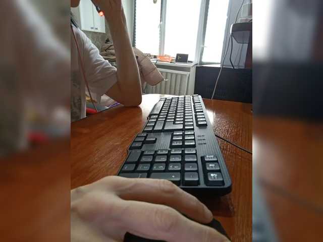 Olik-Pisa's BongaCams show and profile