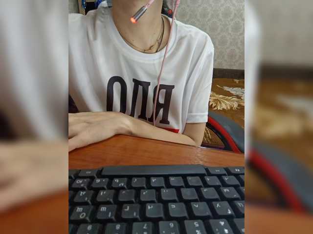 Olik-Pisa's BongaCams show and profile