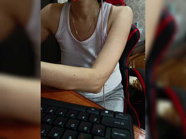 Olik-Pisa's BongaCams show and profile