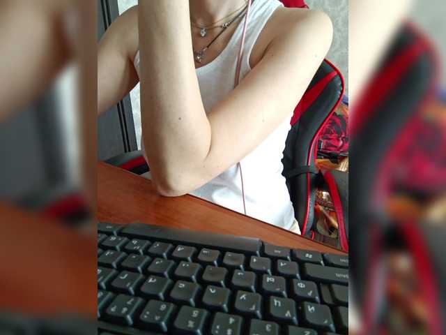 Olik-Pisa's BongaCams show and profile