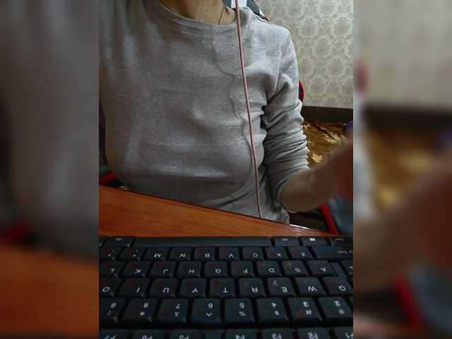 Olik-Pisa's BongaCams show and profile