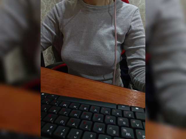 Olik-Pisa's BongaCams show and profile