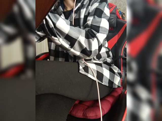 Olik-Pisa's BongaCams show and profile