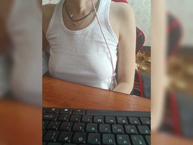 Olik-Pisa's BongaCams show and profile