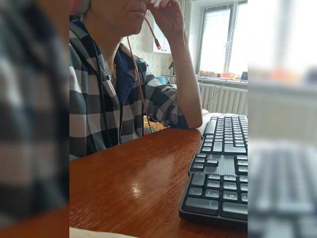 Olik-Pisa's BongaCams show and profile