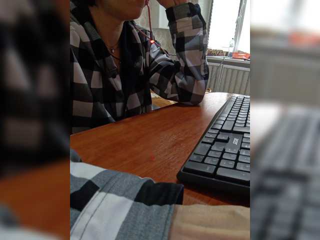 Olik-Pisa's BongaCams show and profile