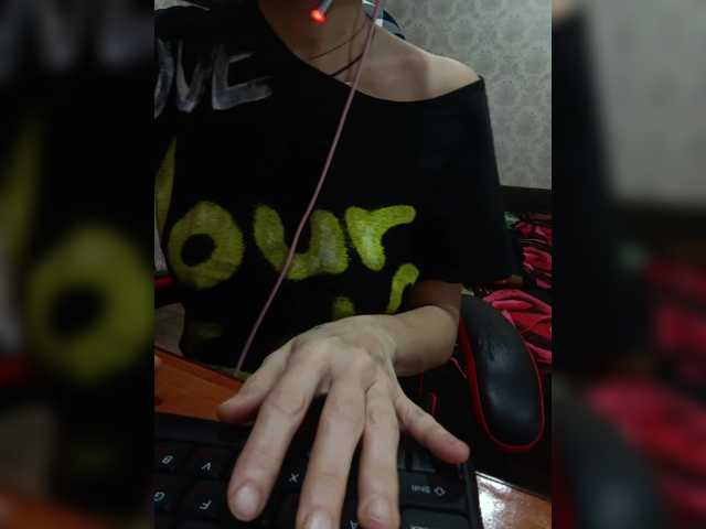 Olik-Pisa's BongaCams show and profile