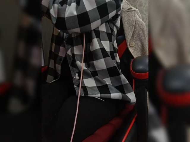 Olik-Pisa's BongaCams show and profile