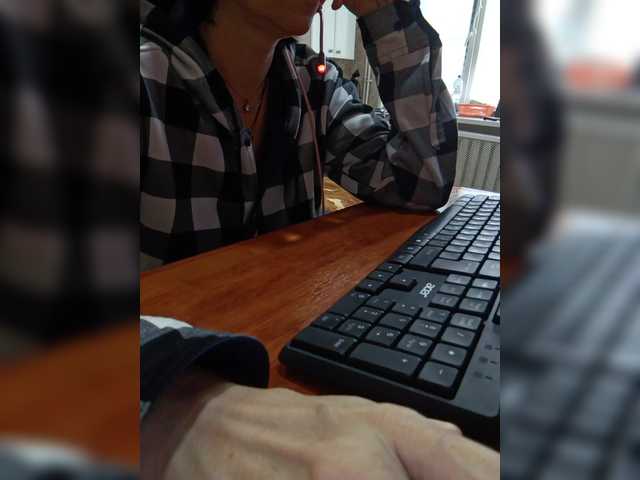 Olik-Pisa's BongaCams show and profile