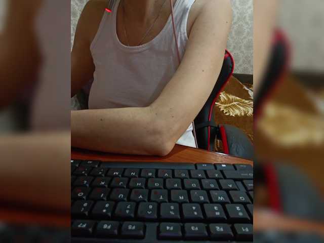 Olik-Pisa's BongaCams show and profile