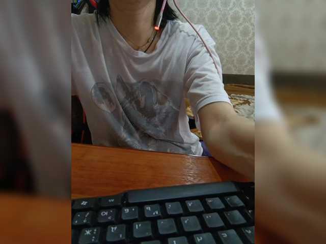 Olik-Pisa's BongaCams show and profile