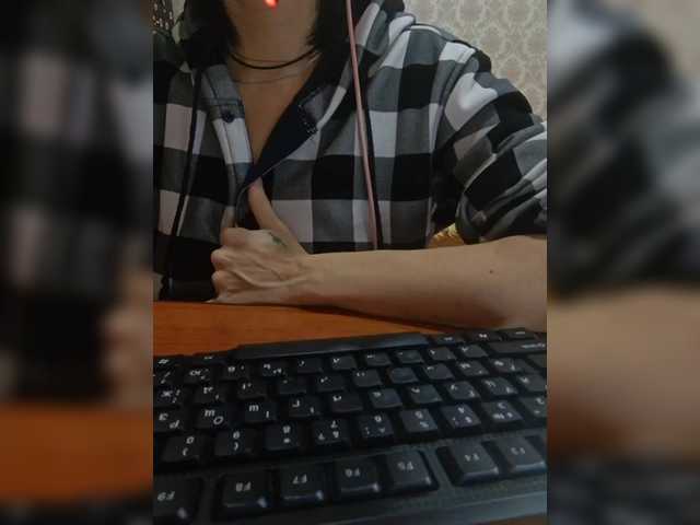 Olik-Pisa's BongaCams show and profile