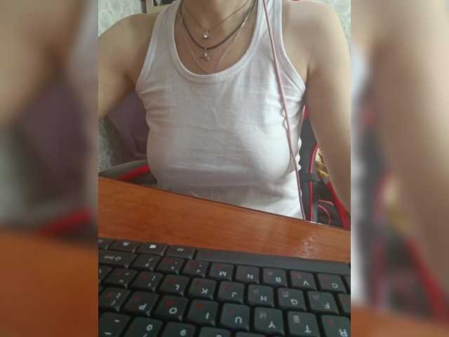 Olik-Pisa's BongaCams show and profile