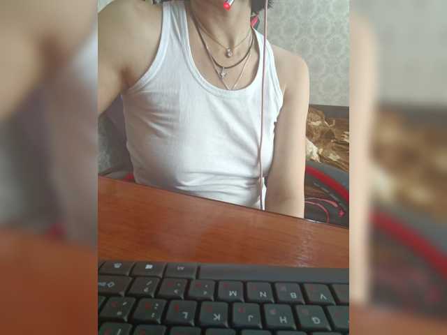 Olik-Pisa's BongaCams show and profile