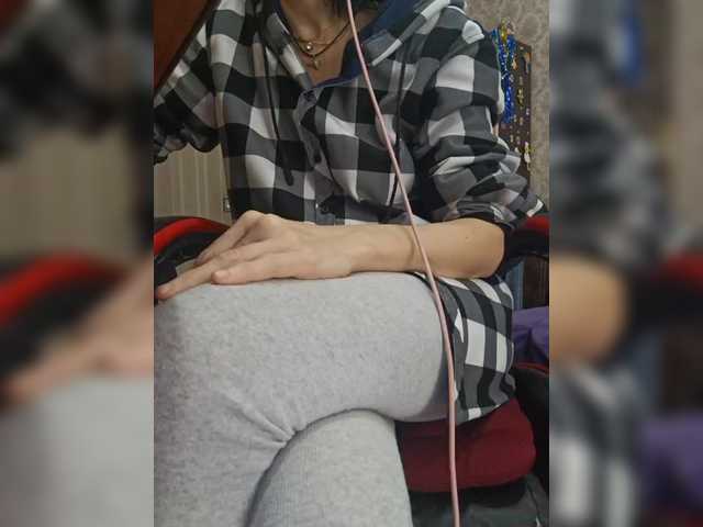 Olik-Pisa's BongaCams show and profile