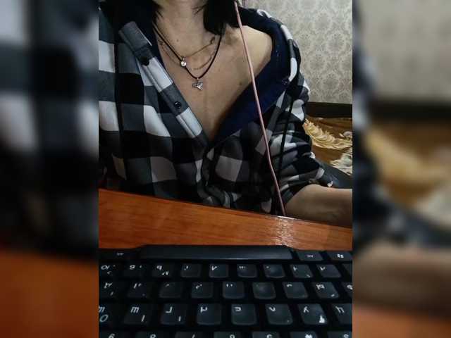 Olik-Pisa's BongaCams show and profile