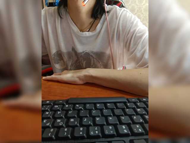 Olik-Pisa's BongaCams show and profile